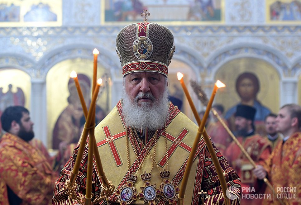 Патриарх Московский и Всея Руси Кирилл совершает великое освящение храма Федоровской иконы Божией Матери Патриарх Московский и Всея Руси Кирилл совершает великое освящение храма Федоровской иконы Божией Матери