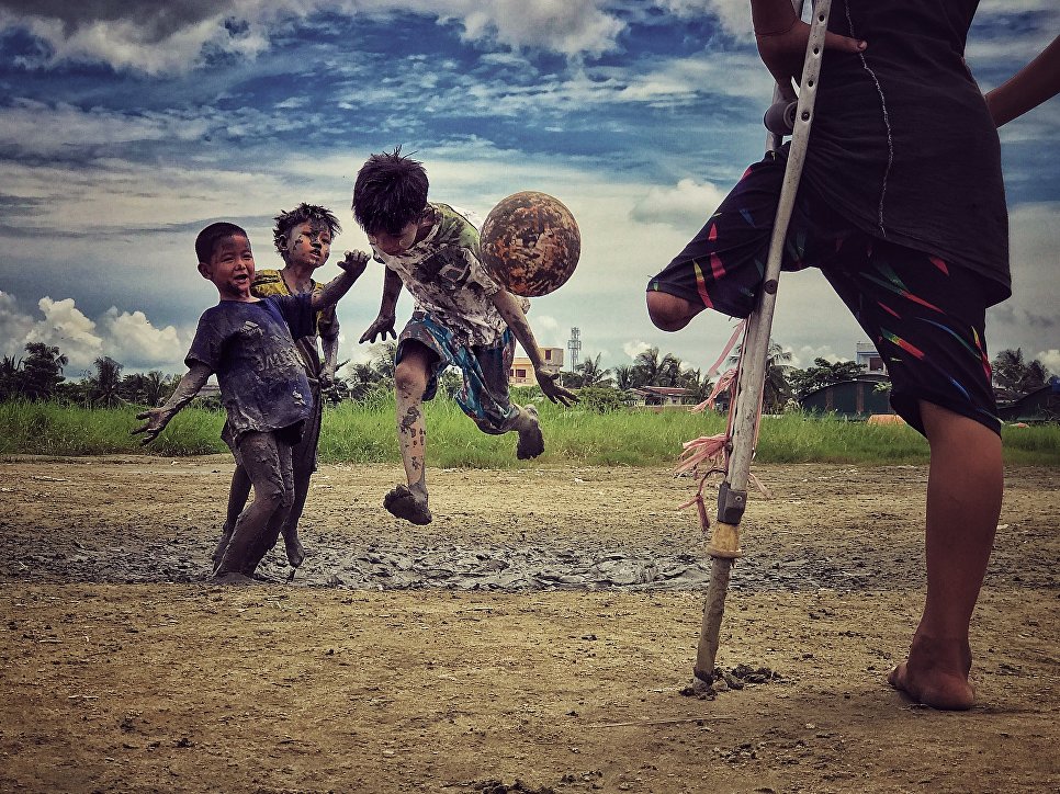 Работа фотографа Zarni Мио Win, третье место и звание Фотограф года в фотоконкурсе 2018 iPhone Photography Awards Работа фотографа Zarni Мио Win, третье место и звание Фотограф года в фотоконкурсе 2018 iPhone Photography Awards