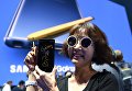 Люди на презентации Galaxy Unpacked в Нью-Йорке Люди на презентации Galaxy Unpacked в Нью-Йорке