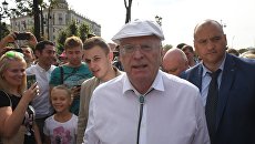 Лидер ЛДПР Владимир Жириновский во время митинга против пенсионной реформы на Пушкинской площади в Москве. 9 сентября 2018 Лидер ЛДПР Владимир Жириновский во время митинга против пенсионной реформы на Пушкинской площади в Москве. 9 сентября 2018