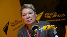 Министр просвещения РФ Ольга Васильева в радиорубке Sputnik на площадке IV Восточного экономического форума во Владивостоке. 12 сентября 2018 Министр просвещения РФ Ольга Васильева в радиорубке Sputnik на площадке IV Восточного экономического форума во Владивостоке. 12 сентября 2018