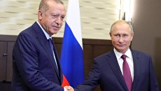 Президент РФ Владимир Путин и президент Турции Реджеп Тайип Эрдоган во время встречи в Сочи. 17 сентября 2018 Президент РФ Владимир Путин и президент Турции Реджеп Тайип Эрдоган во время встречи в Сочи. 17 сентября 2018