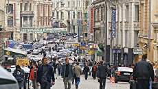 Улица Кузнецкий мост в Москве. Архивное фото Улица Кузнецкий мост в Москве. Архивное фото