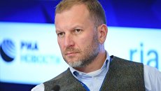 Директор Дирекции по коммуникациям и связям с общественностью МИА Россия сегодня Петр Лидов-Петровский на пресс-конференции, посвященной релизу XIX рейтинга Топ-1000 российских менеджеров Директор Дирекции по коммуникациям и связям с общественностью МИА Россия сегодня Петр Лидов-Петровский на пресс-конференции, посвященной релизу XIX рейтинга Топ-1000 российских менеджеров