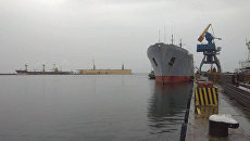 Корабль ВМС Украины в Мариуполе. Архивное фото Корабль ВМС Украины в Мариуполе. Архивное фото