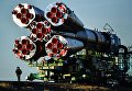 Вывоз ракеты-носителя Союз-ФГ с пилотируемым кораблем Союз МС-10 на стартовый стол первой Гагаринской стартовой площадки космодрома Байконур Вывоз ракеты-носителя Союз-ФГ с пилотируемым кораблем Союз МС-10 на стартовый стол первой Гагаринской стартовой площадки космодрома Байконур