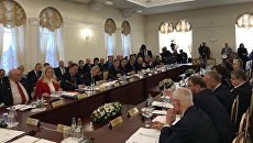 Депутаты Парламентского Собрания Союзного государства на заседании профильных секций в рамках V Форума регионов в Могилеве Депутаты Парламентского Собрания Союзного государства на заседании профильных секций в рамках V Форума регионов в Могилеве