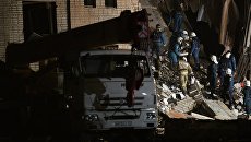 Пожарно-спасательные подразделения МЧС РФ на заводе пиротехники Авангард в Гатчине Ленинградской области, где произошел взрыв. 19 октября 2018 Пожарно-спасательные подразделения МЧС РФ на заводе пиротехники Авангард в Гатчине Ленинградской области, где произошел взрыв. 19 октября 2018