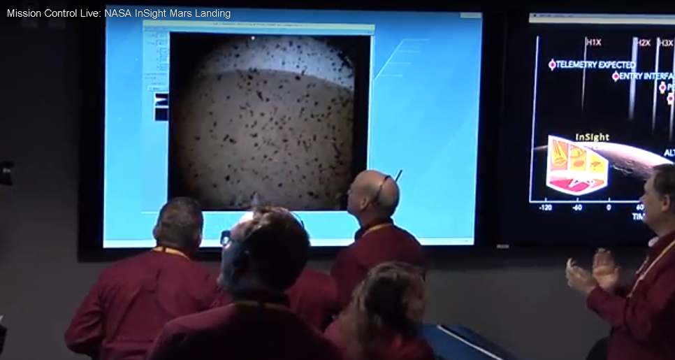 Зонд InSight совершил посадку на поверхность Марса 