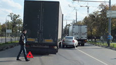 Авария спровоцировала двухкилометровую пробку на юге Москвы Авария спровоцировала двухкилометровую пробку на юге Москвы