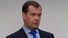 Медведев о Pussy Riot и заграничных банковских счетах чиновников Медведев о Pussy Riot и заграничных банковских счетах чиновников