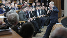 Кандидат в президенты РФ В.Путин провел встречу со своими доверенными лицами Кандидат в президенты РФ В.Путин провел встречу со своими доверенными лицами