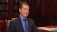 Медведев порадовался, что мужчин в Совбезе РФ разбавила Матвиенко Медведев порадовался, что мужчин в Совбезе РФ разбавила Матвиенко