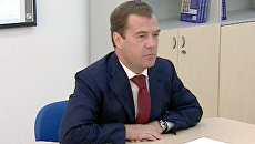 Медведев провел Урок мира, а Путин заложил капсулу времени Медведев провел Урок мира, а Путин заложил капсулу времени