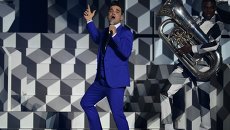 Робби Уильямс на церемонии вручения наград BRIT Awards-201 Робби Уильямс на церемонии вручения наград BRIT Awards-201