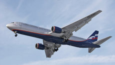 Самолет Boeing-767 авиакомпании Аэрофлот-Российские авиалинии. Архивное фото Самолет Boeing-767 авиакомпании Аэрофлот-Российские авиалинии. Архивное фото