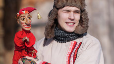 Празднование Масленицы в Санкт-Петербурге, архивное фото Празднование Масленицы в Санкт-Петербурге, архивное фото