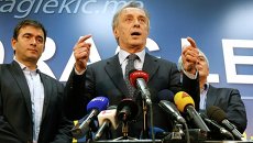 Политик Миодраг Лекич Политик Миодраг Лекич