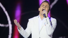 Представитель Белоруссии Александр Соловьев во время участия в XXII Международном конкурсе исполнителей эстрадной песни Витебск-2013 Представитель Белоруссии Александр Соловьев во время участия в XXII Международном конкурсе исполнителей эстрадной песни Витебск-2013