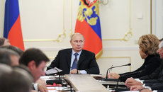 В.Путин провел заседание с членами Совбеза РФ, архивное фото В.Путин провел заседание с членами Совбеза РФ, архивное фото