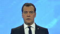 Дмитрий Медведев выступает на XIV съезде партии Единая Россия, фото с места события Дмитрий Медведев выступает на XIV съезде партии Единая Россия, фото с места события