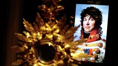 Золотая дароносица, подаренная Королем Неаполя Джоаккино Муратом Золотая дароносица, подаренная Королем Неаполя Джоаккино Муратом