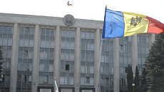Парламент Республики Молдова на площади Великого национального собрания Парламент Республики Молдова на площади Великого национального собрания