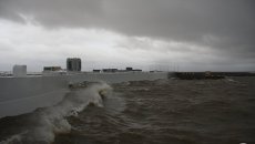 Комплекс защитных сооружений Петербурга от наводнений. Архивное фото Комплекс защитных сооружений Петербурга от наводнений. Архивное фото