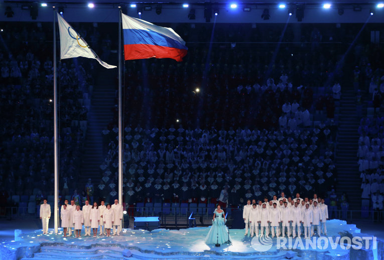 Оперная певица Анна Нетребко исполнила Олимпийский гимн. Оперная певица Анна Нетребко исполнила Олимпийский гимн.